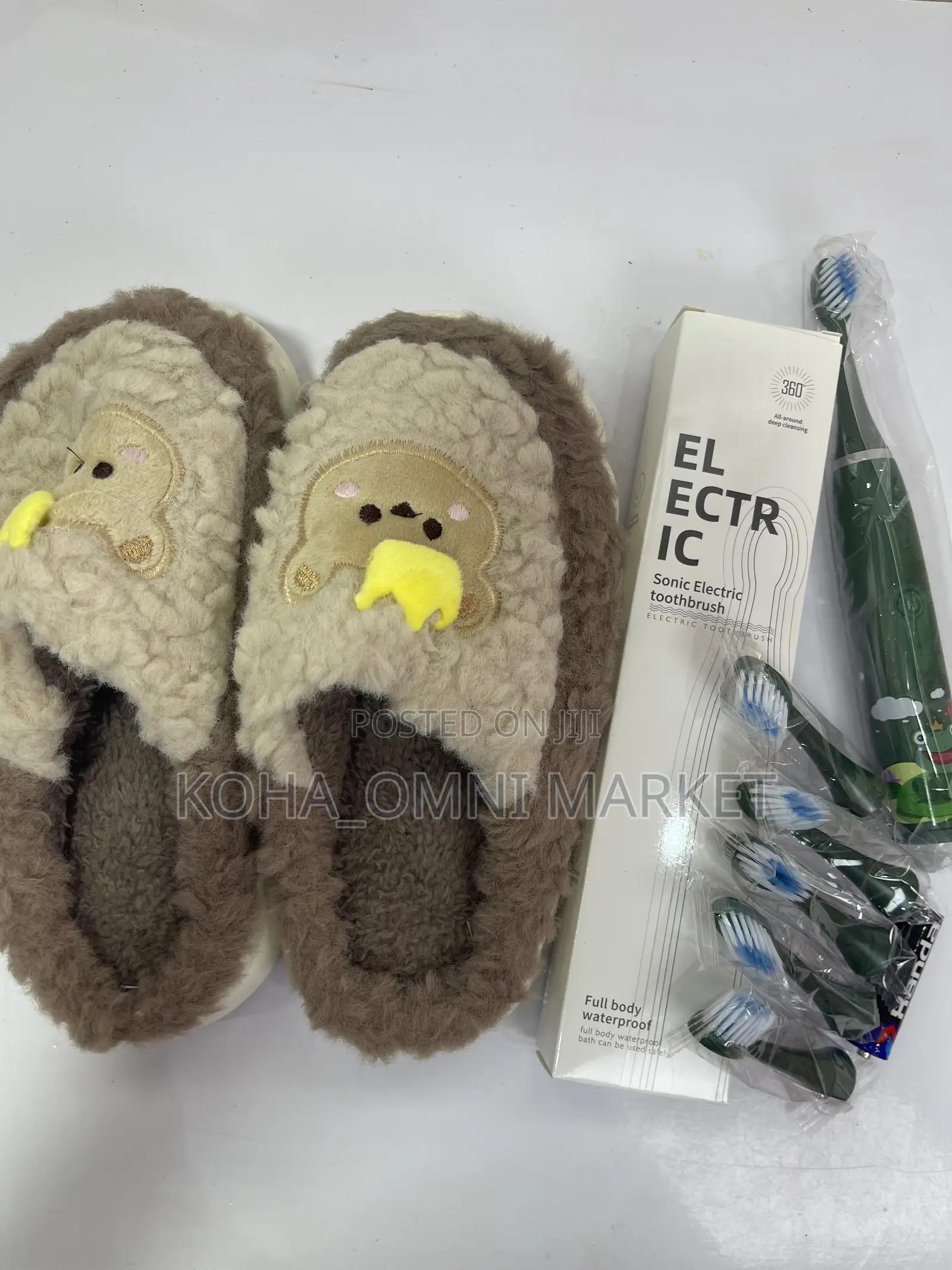 Kids Set- Electric Toothbrush + Flufffy Shoes