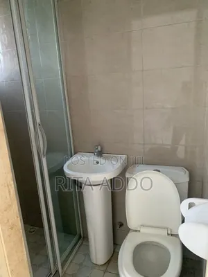 3bdrm Apartment in Lakeside for rent