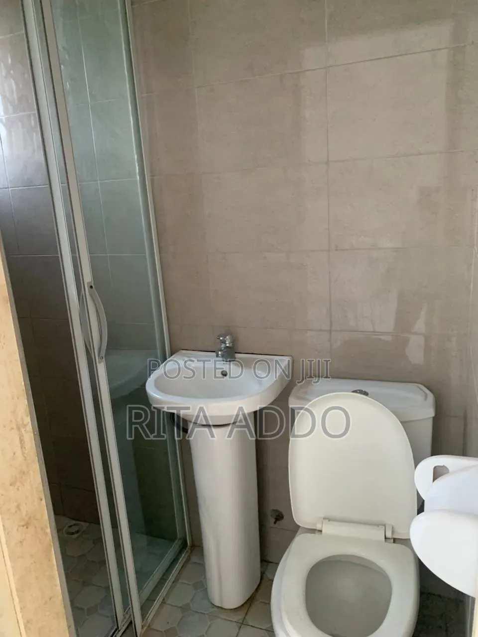 3bdrm Apartment in Lakeside for rent