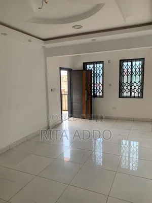 3bdrm Apartment in Lakeside for rent