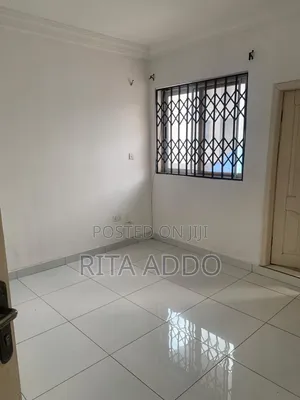 3bdrm Apartment in Lakeside for rent