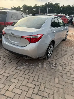 Toyota Corolla 2016 Silver