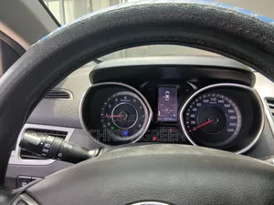 Hyundai Avante 2016 Blue