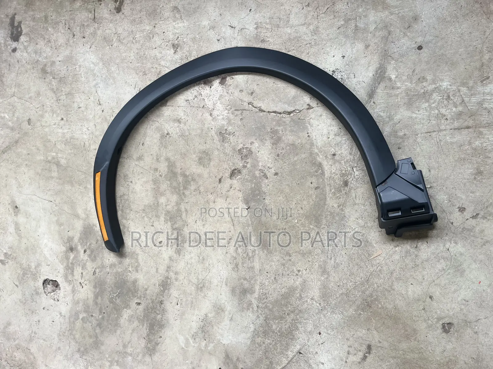 Mitsubishi Eclipse Cross 2022, 2023, 2024 Fender Moulding With Light