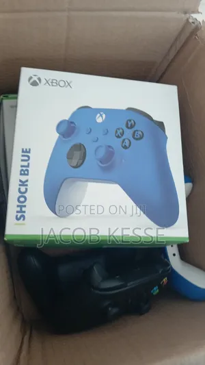 Xbox Series Controller in Box