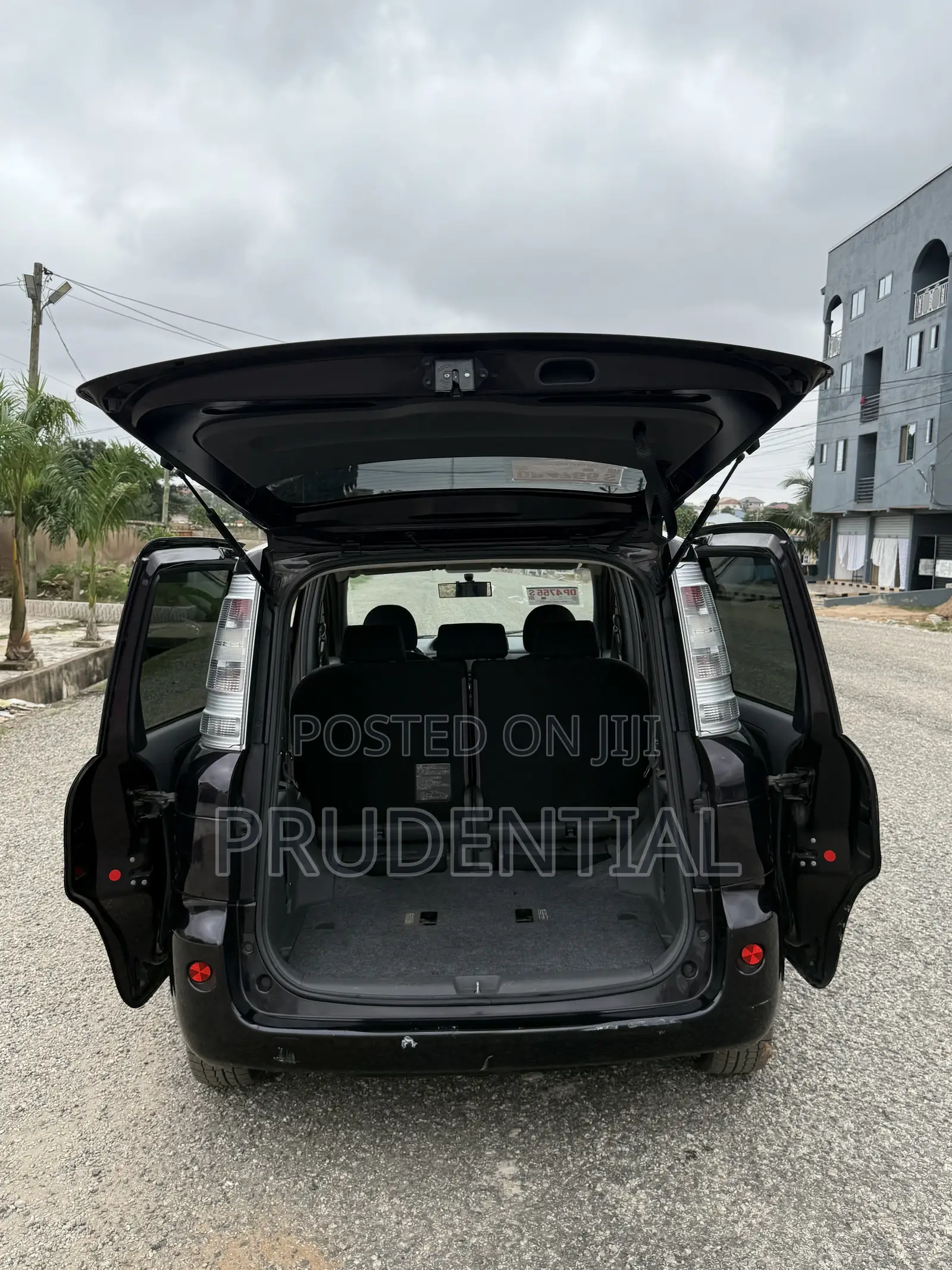 Toyota Sienta 2013 Black