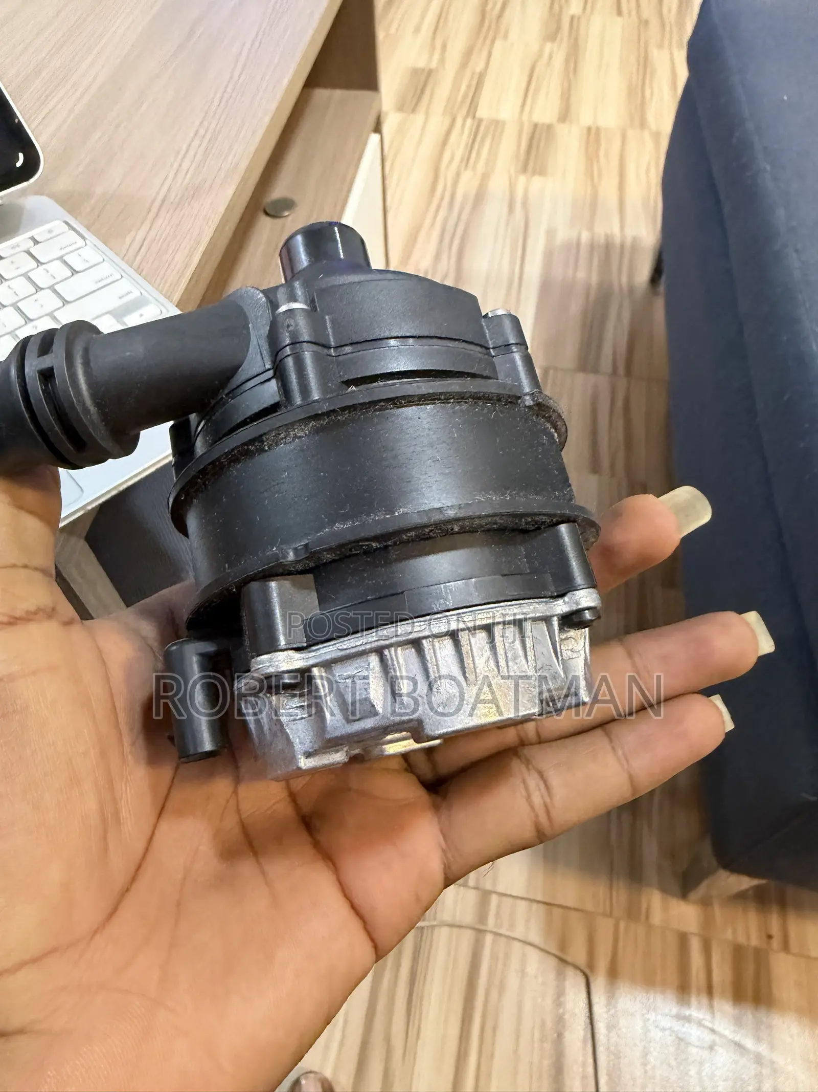 W205 Circulation Pump