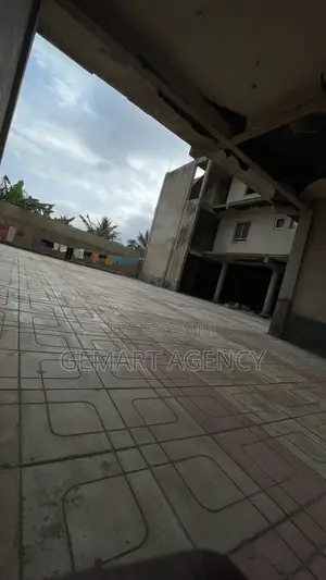 2bdrm Mansion in Spintex for sale