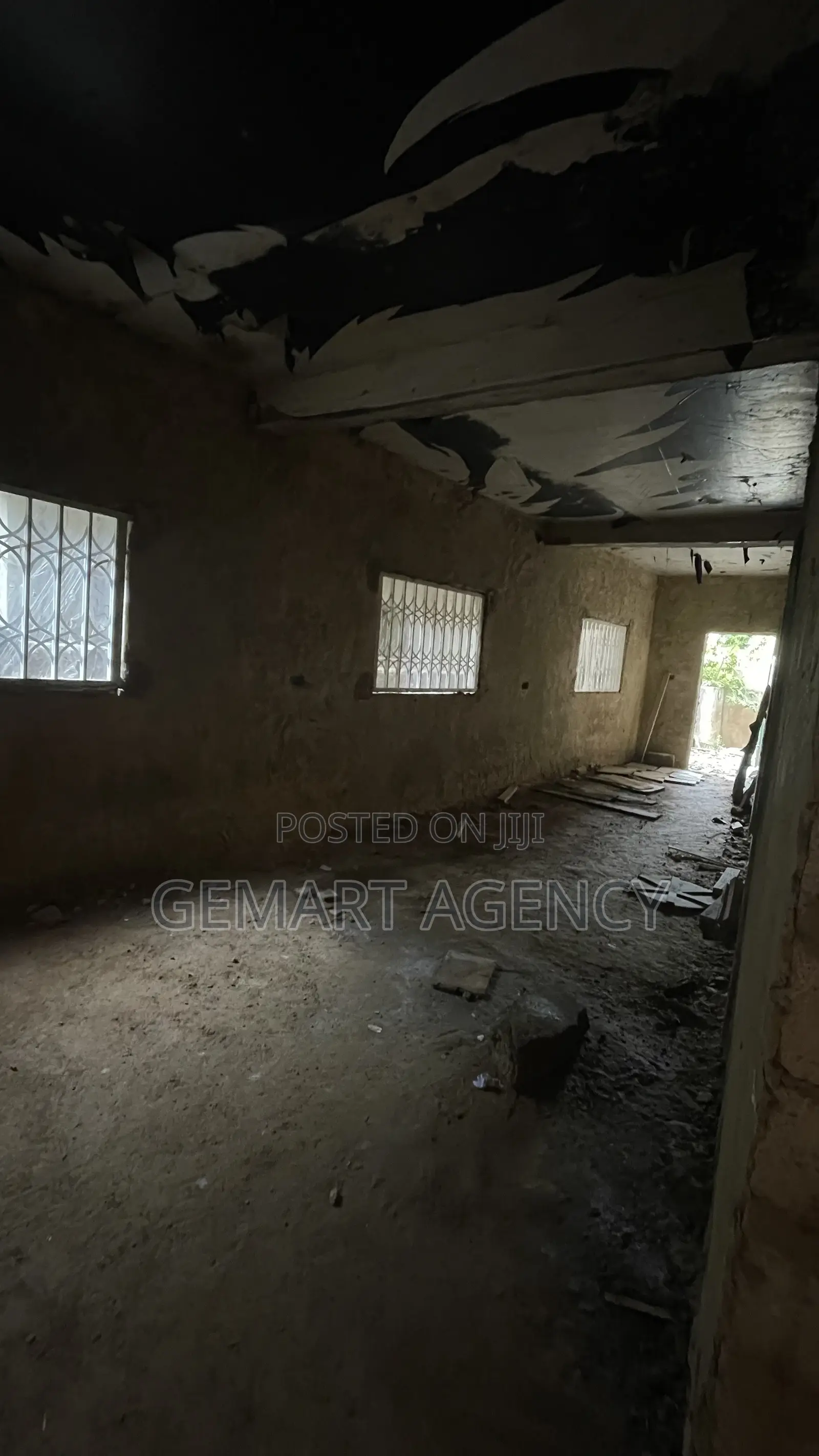 2bdrm Mansion in Spintex for sale