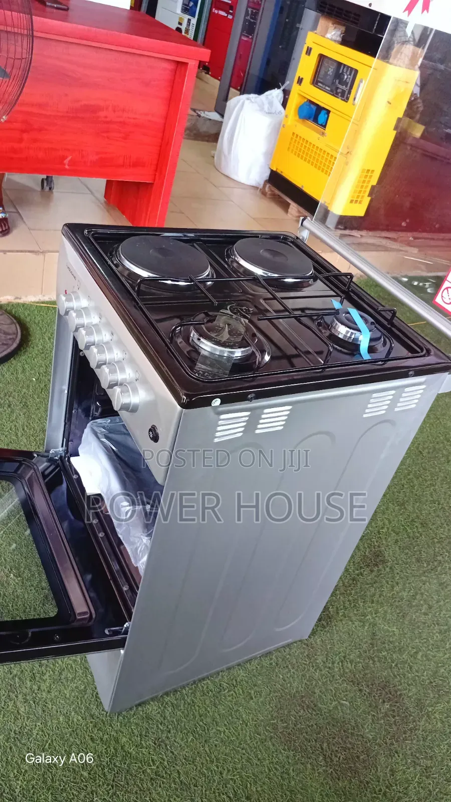 Upgrade Your Kitchen With This Premium 4 Burner Gas Cooker Today