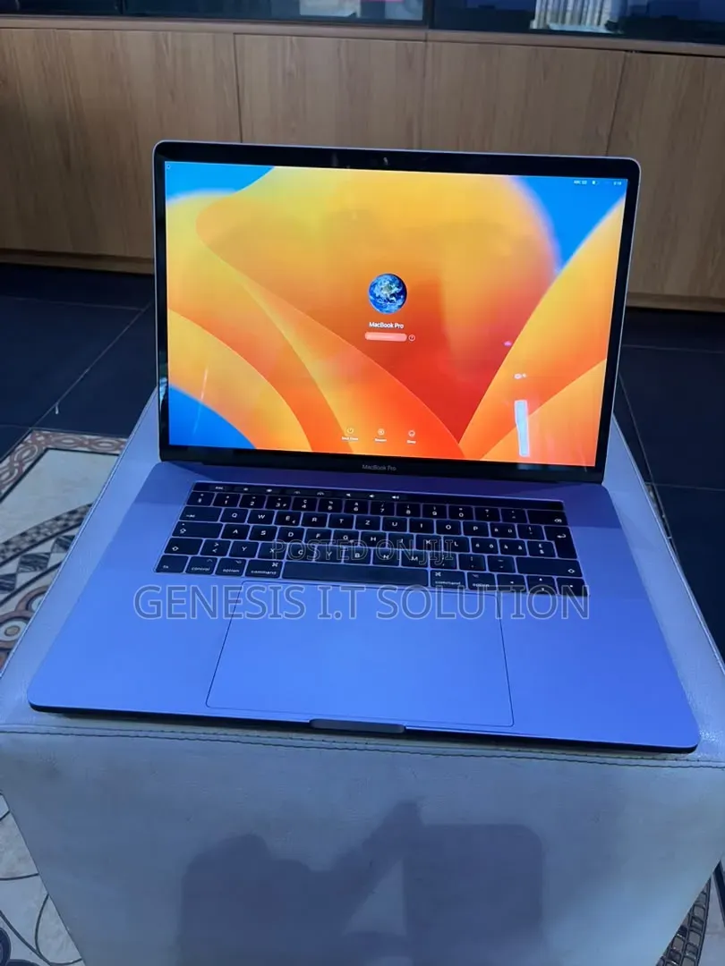 Laptop Apple MacBook 2017 16GB Intel Core 7 SSD 512GB