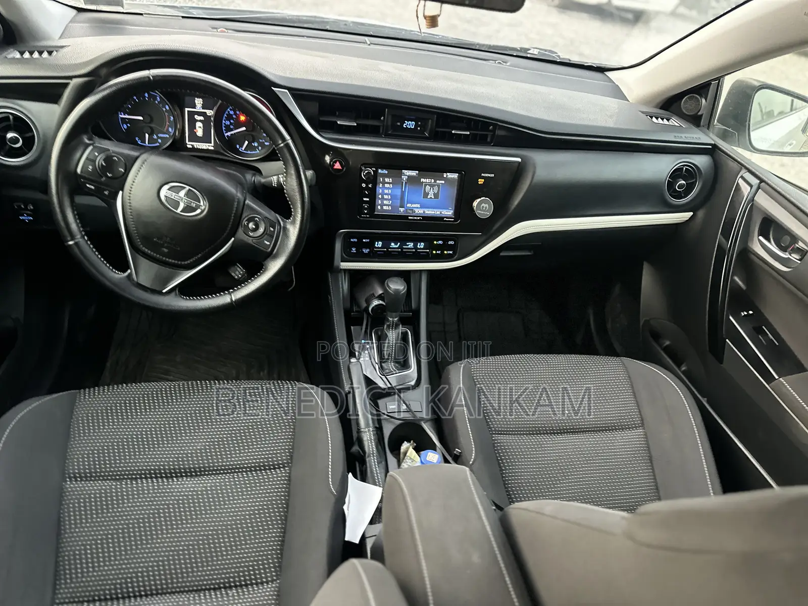 Scion iM 2015 White