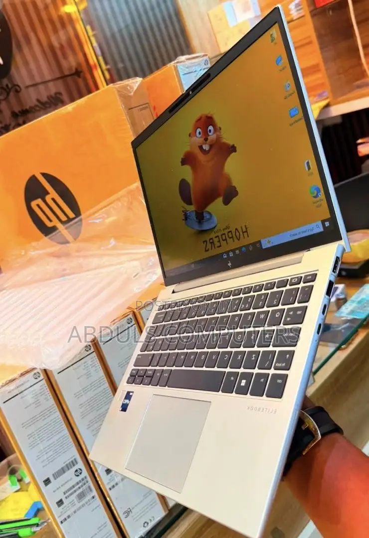 New Laptop HP EliteBook 830 G9 16GB Intel Core i5 SSD 256GB