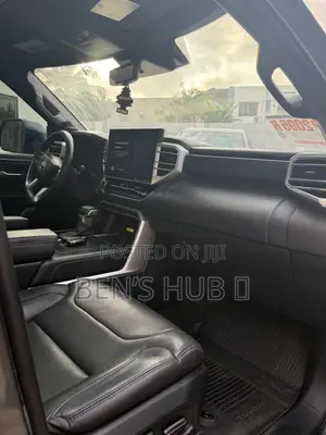 Toyota Tundra Platinum CrewMax 5.5' Bed 2023 Matt Black
