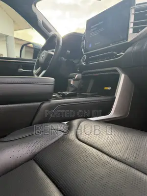 Toyota Tundra Platinum CrewMax 5.5' Bed 2023 Matt Black