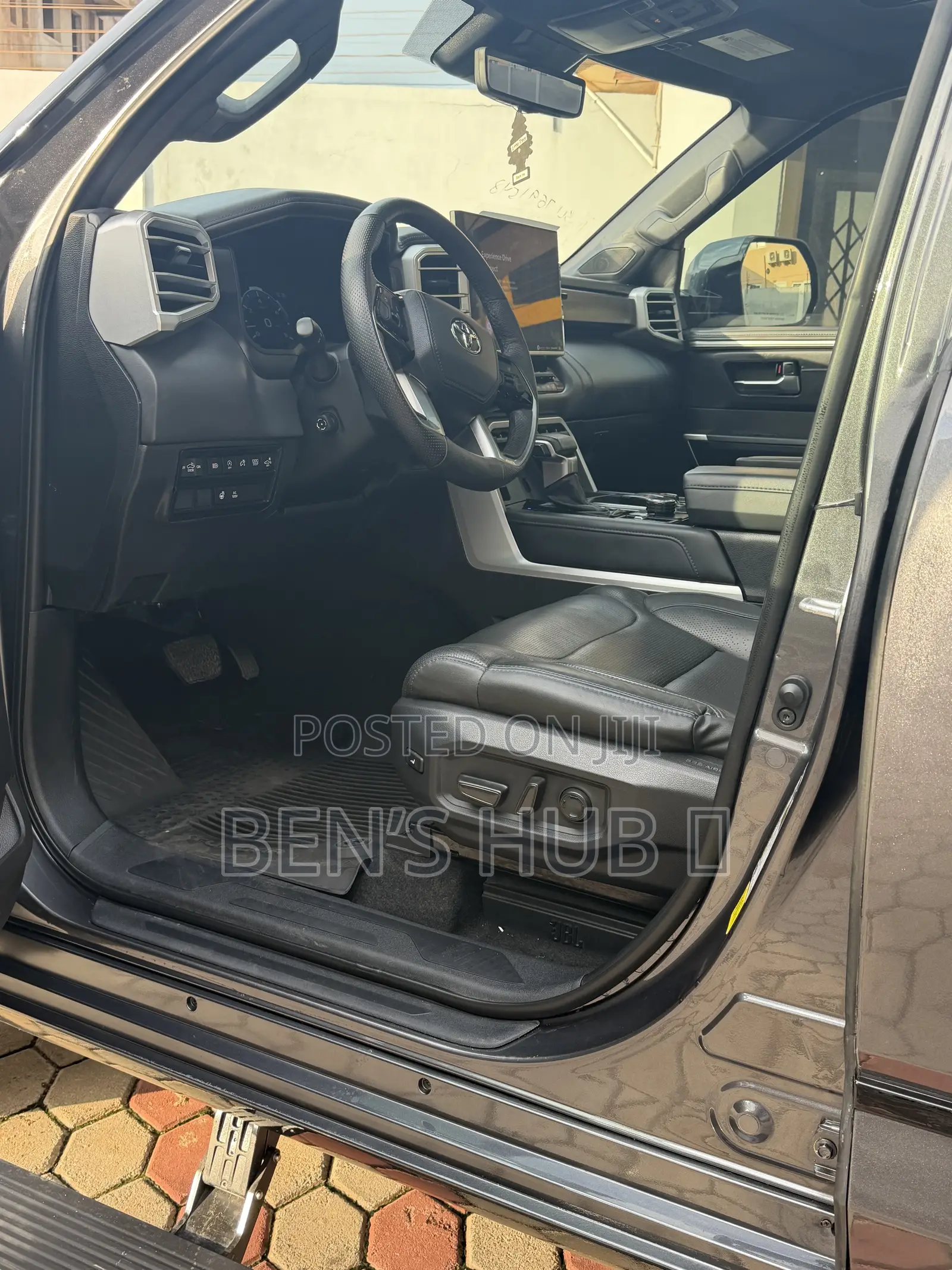 Toyota Tundra Platinum CrewMax 5.5' Bed 2023 Matt Black