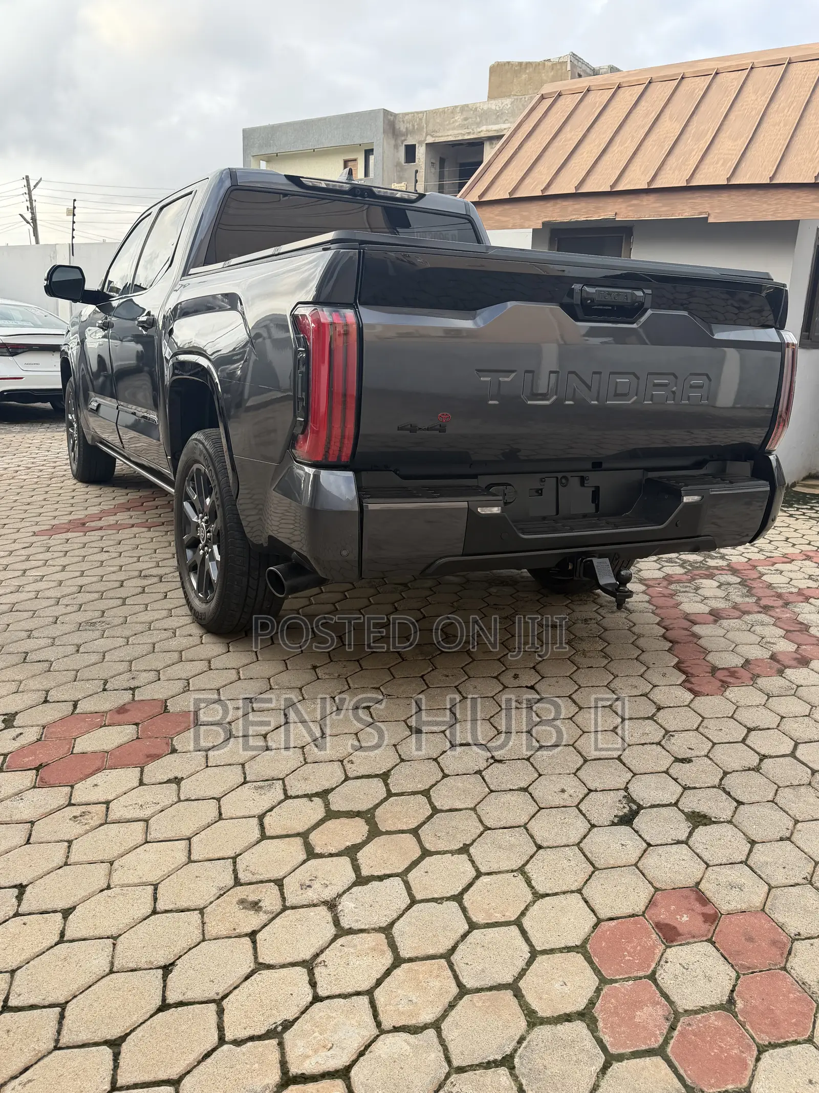 Toyota Tundra Platinum CrewMax 5.5' Bed 2023 Matt Black