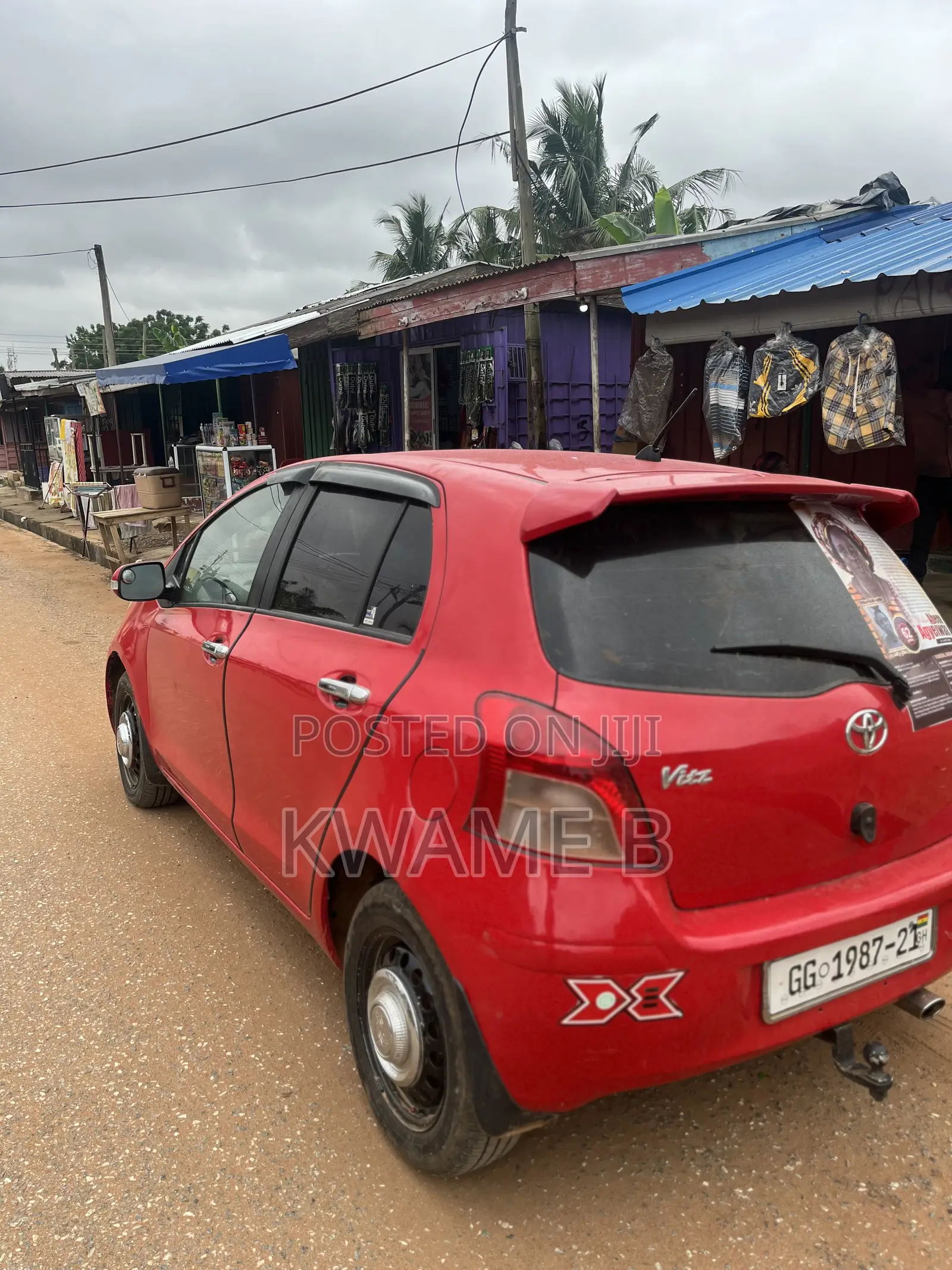 Toyota Vitz 1.3 AWD 5dr 2010 Red