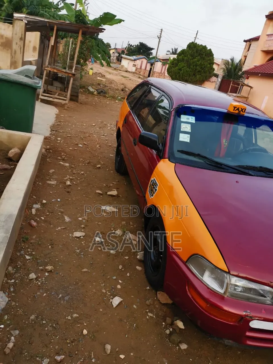 Toyota Corolla 2000 Red