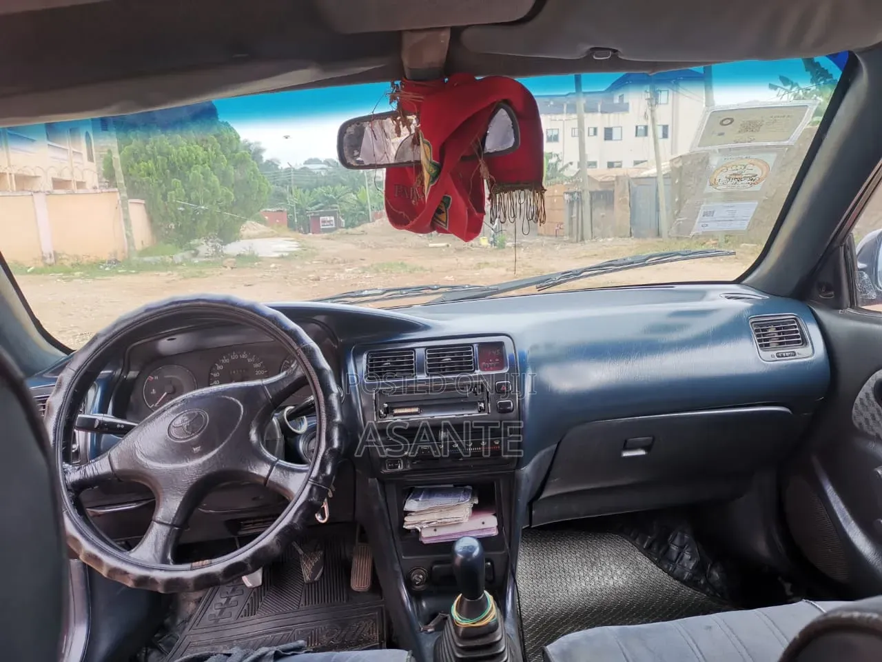 Toyota Corolla 2000 Red