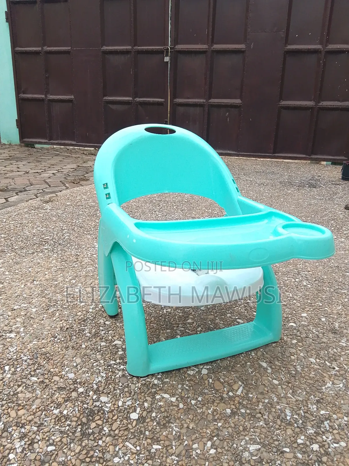 Brand New Low Baby Feeding Chair With Detachable Table – Taifa Burkina