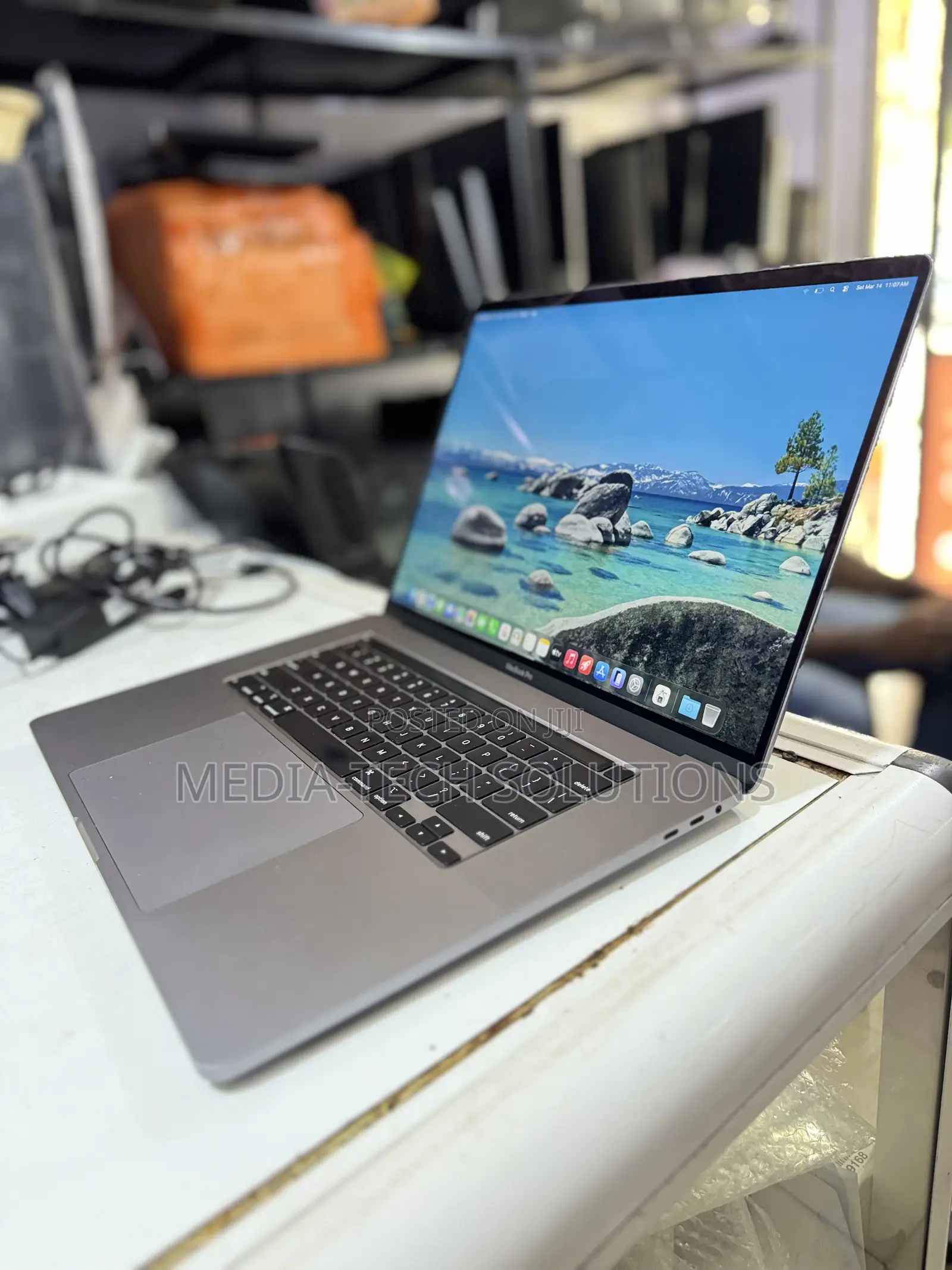 Laptop Apple MacBook Pro 2019 64GB Intel Core i9 SSD 4T