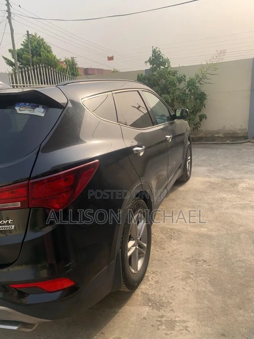 Hyundai Santa Fe Limited Ultimate AWD 2018 Black