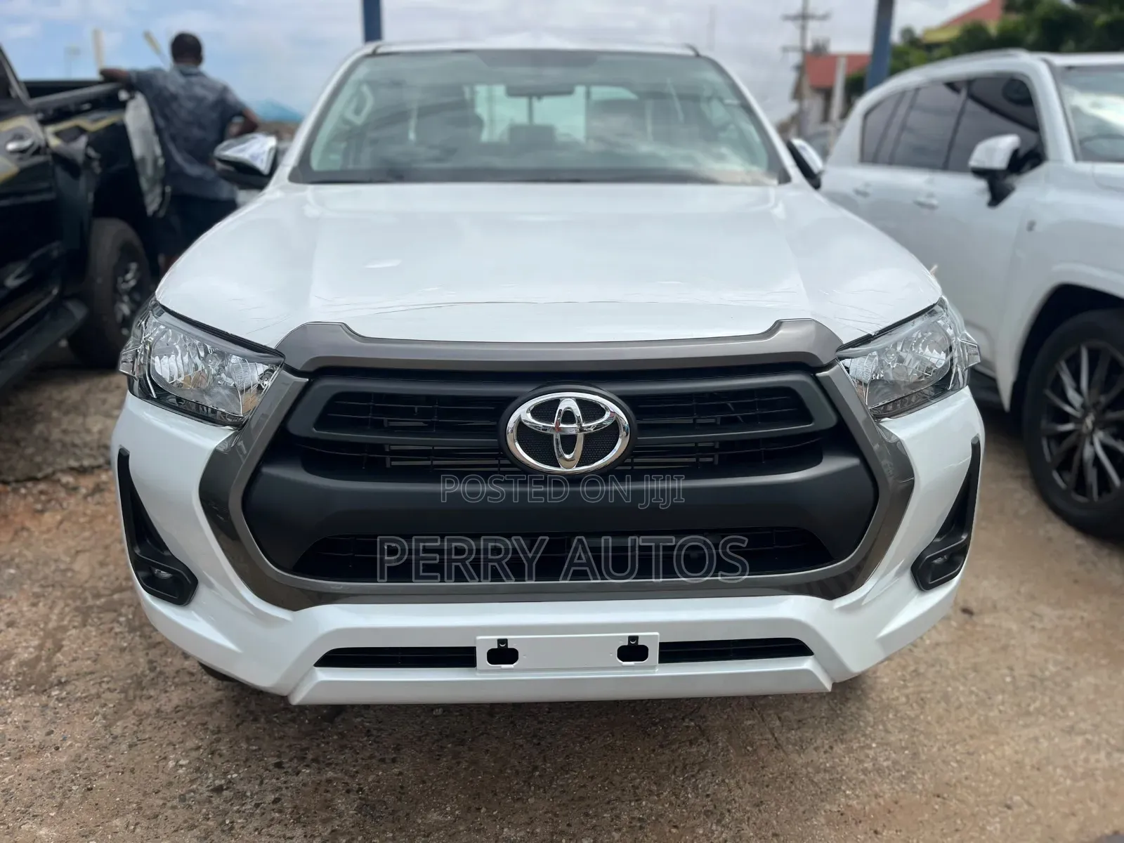New Toyota Hilux 2025 White