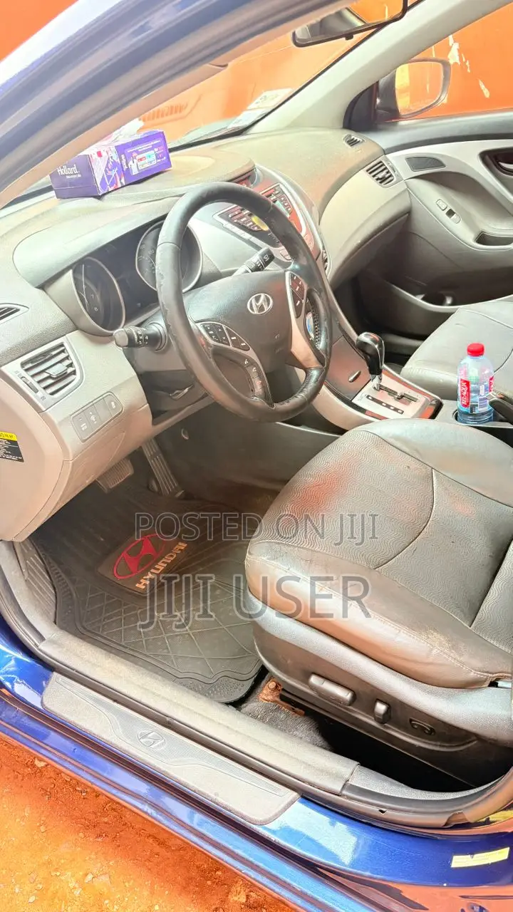 Hyundai Elantra 2013 Blue