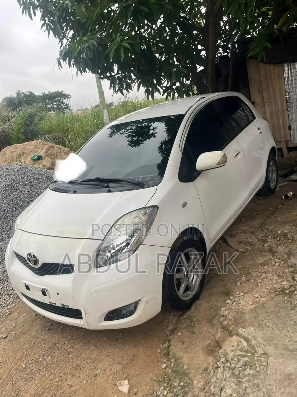 Toyota Yaris 2010 White