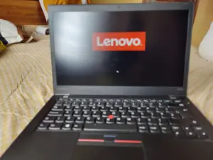 Laptop Lenovo ThinkPad T490s 8GB Intel Core i5 HDD 256GB