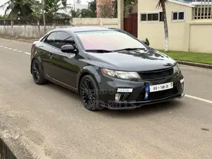 Kia Cerato 2012 Black