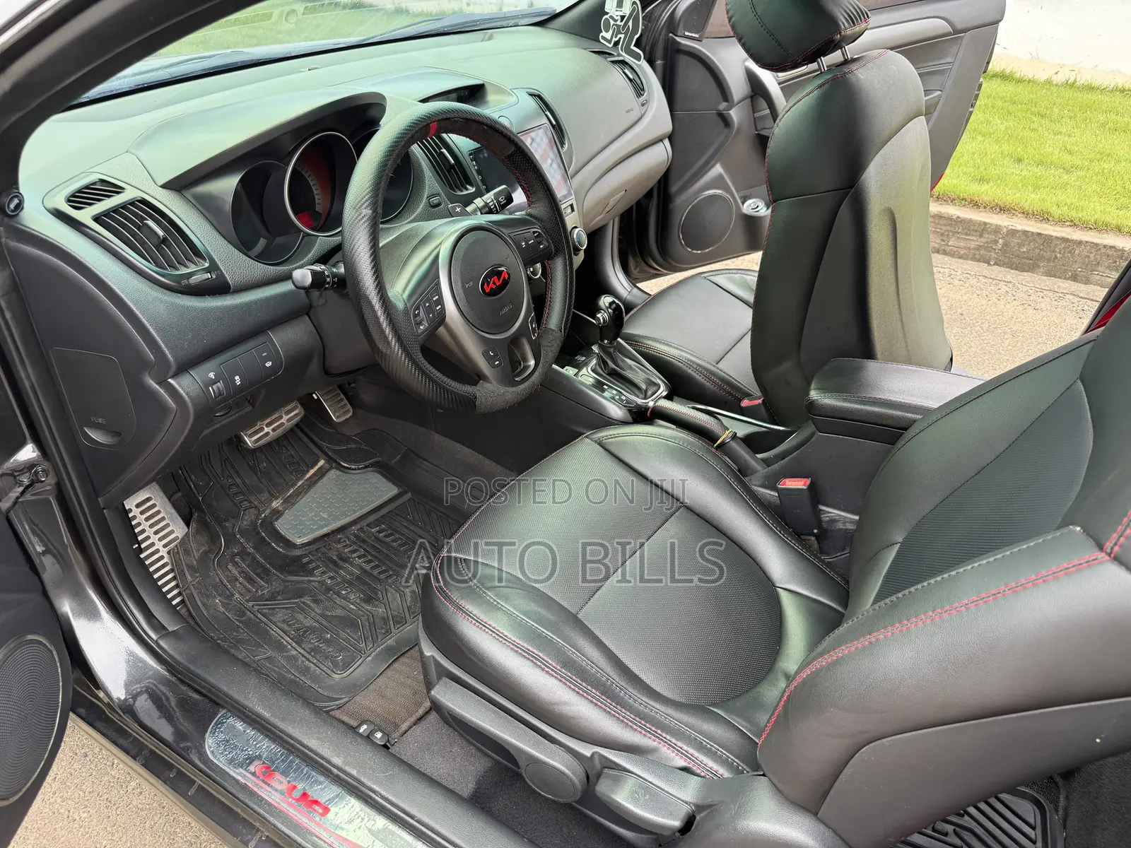 Kia Cerato 2012 Black