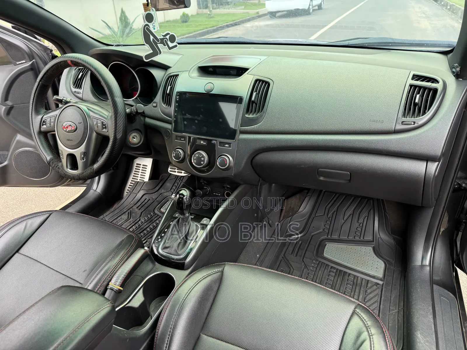 Kia Cerato 2012 Black