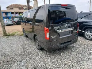 Nissan Caravan (Urvan) 2018 Black