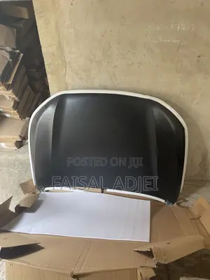 HR-v 23 Bonnet