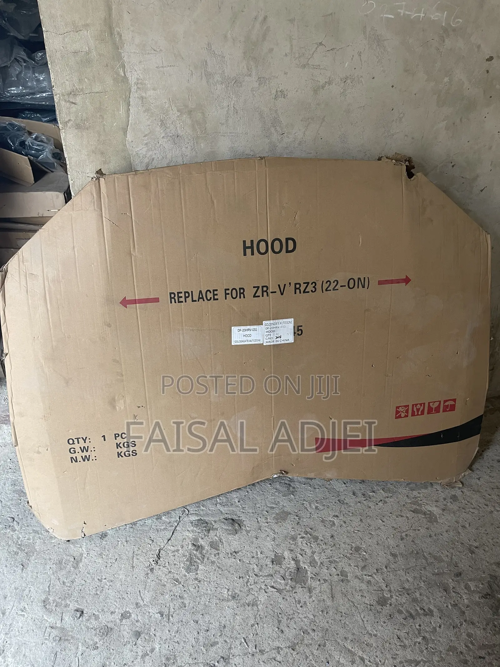 HR-v 23 Bonnet