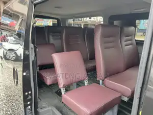 Nissan Caravan (Urvan) 2018 Black