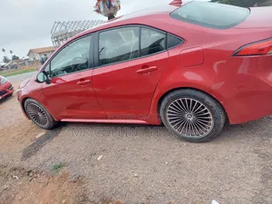 Toyota Corolla 2022 Red