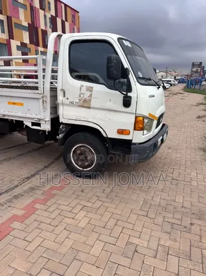 Hyundai Mighty 2