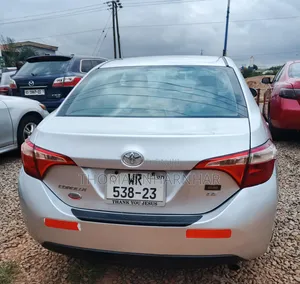 Toyota Corolla 2018 Silver