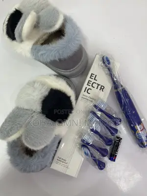 Toddlers Fluffy Shoes + Electric Brush Set