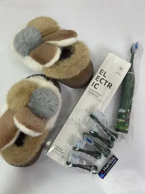 Toddlers Fluffy Shoes + Electric Brush Set
