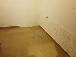 1bdrm House in Madina Estate for rent