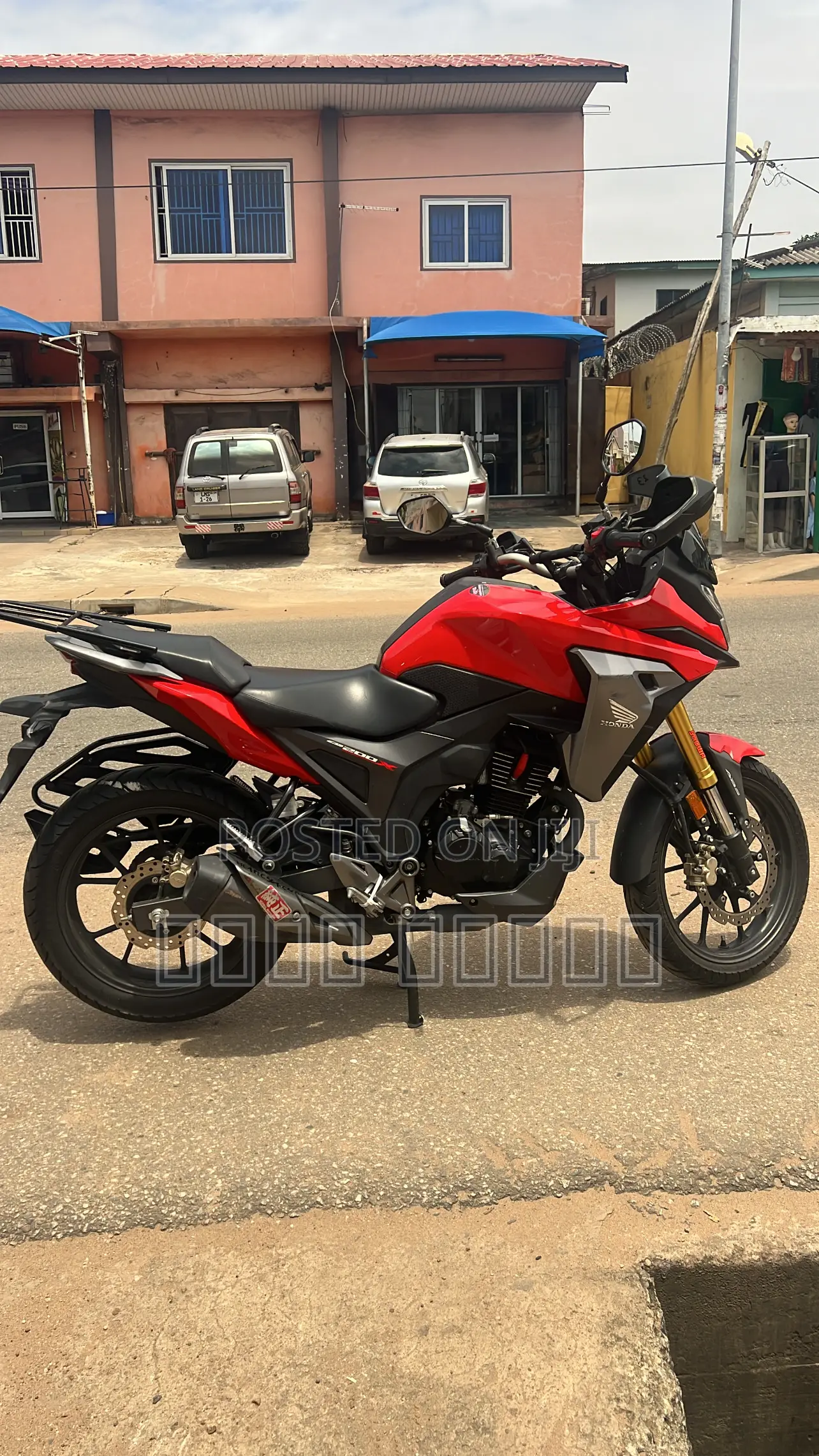 Honda CB 2022 Red
