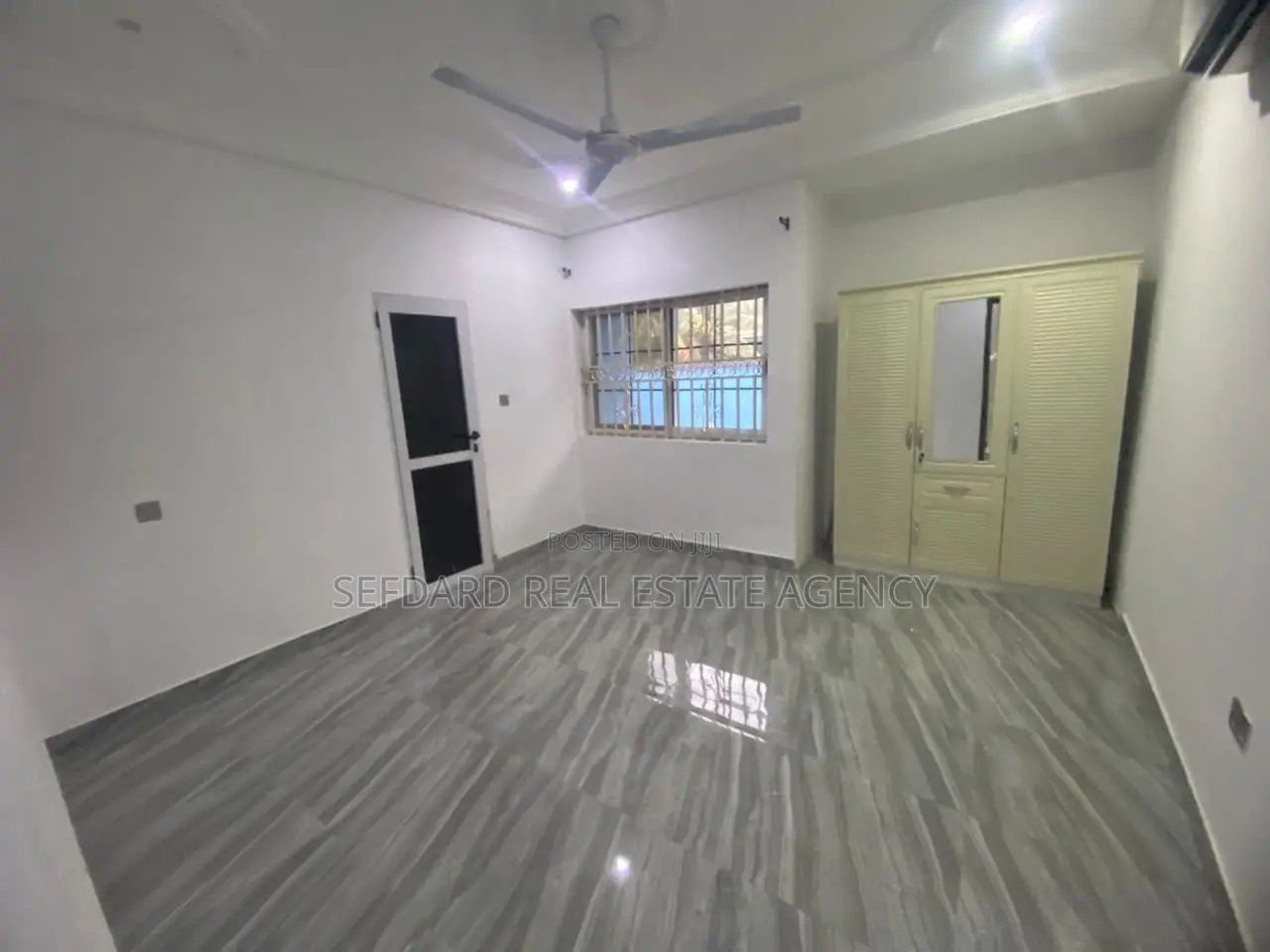 5bdrm House in Sefdard Properties, Haatso for sale