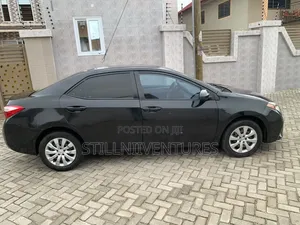 Toyota Corolla 2016 Black