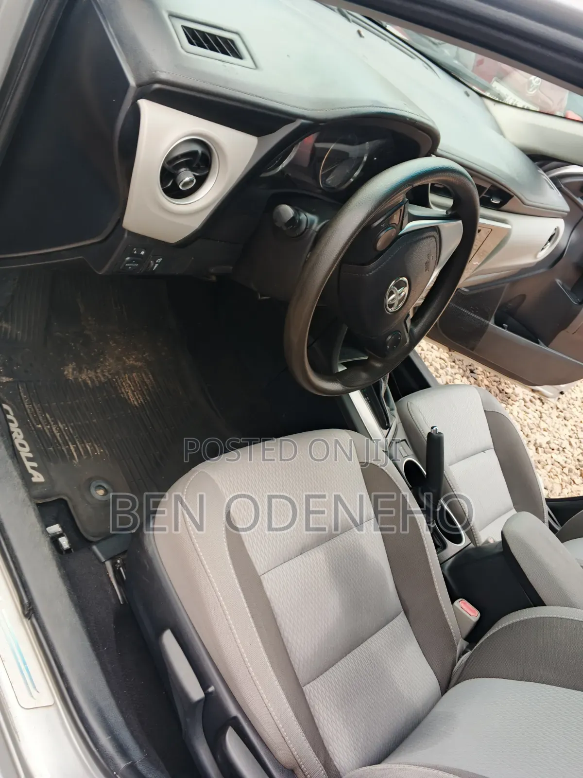 Toyota Corolla 2018 Silver