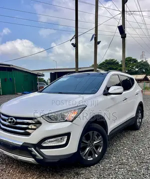Hyundai Santa Fe 2015 White