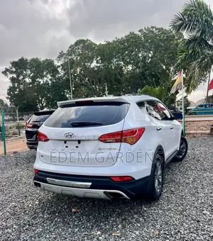 Hyundai Santa Fe 2015 White